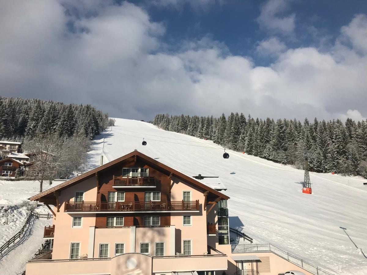 Hotel Vierjahreszeiten Flachau Esterno foto