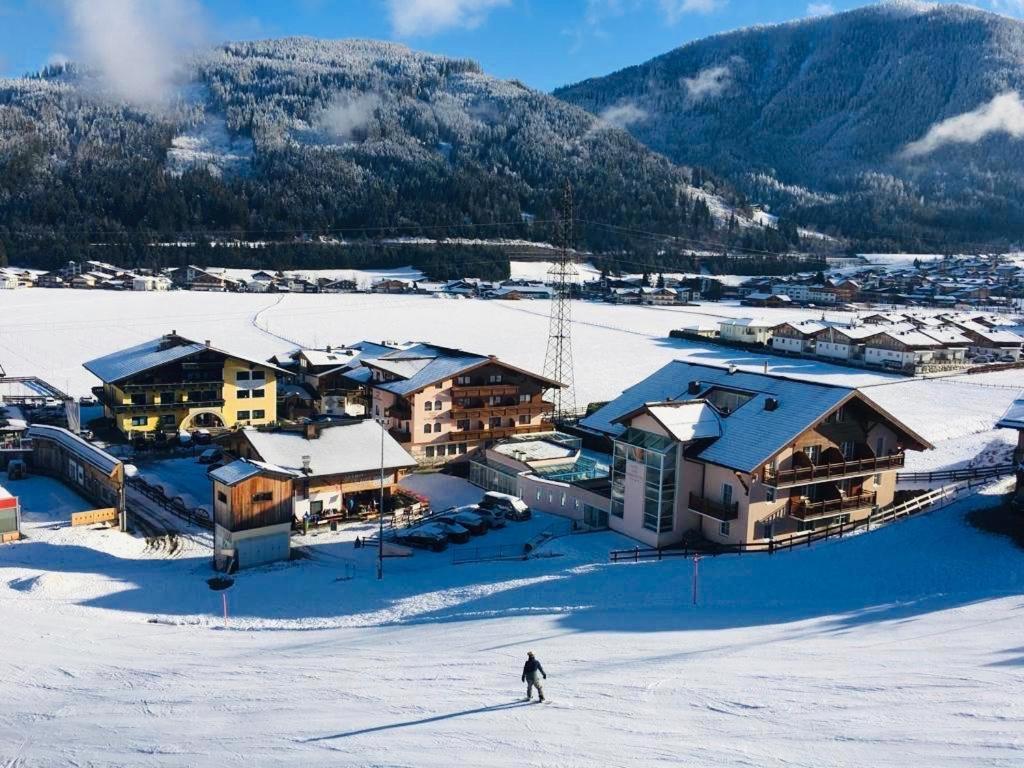 Hotel Vierjahreszeiten Flachau Esterno foto