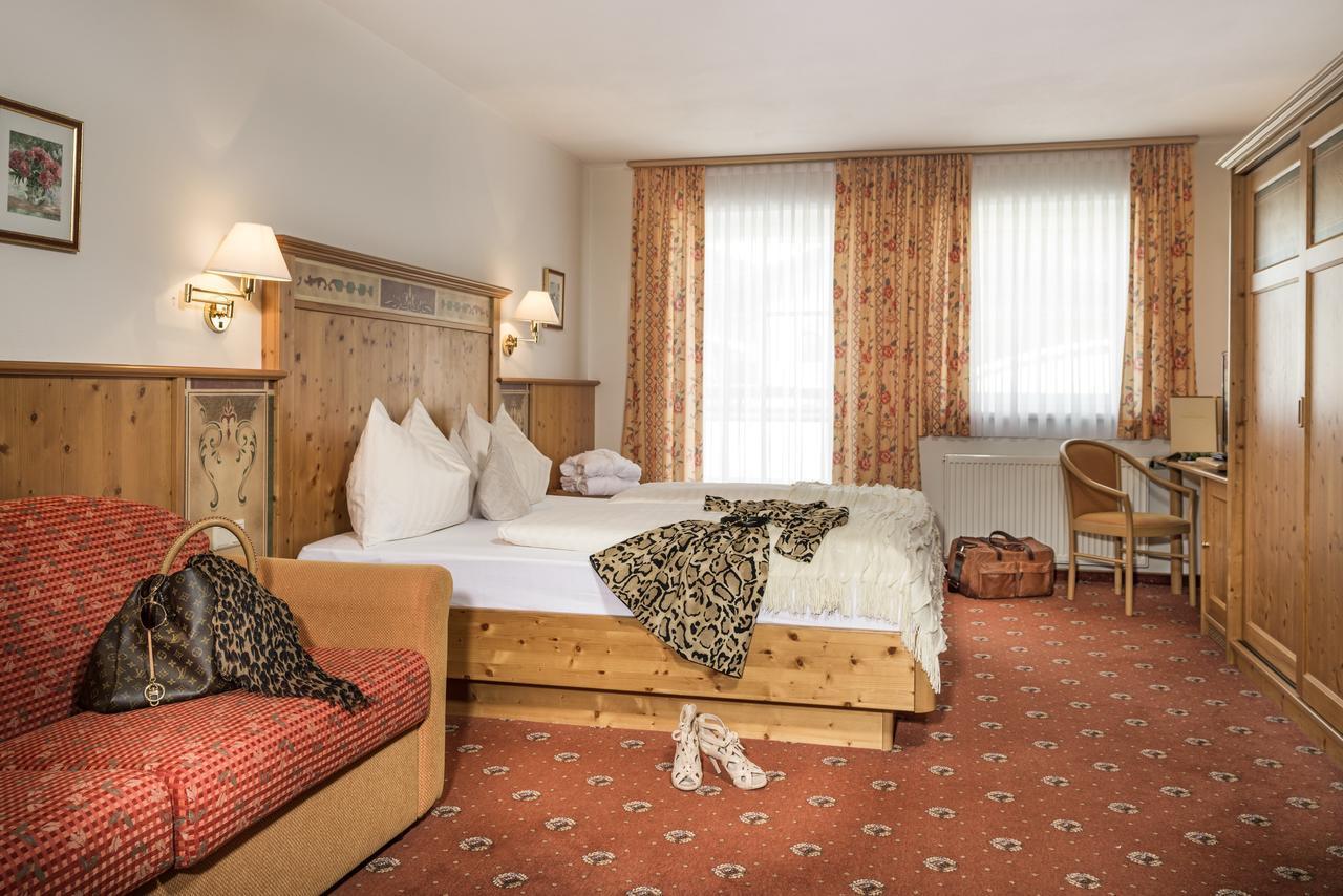 Hotel Vierjahreszeiten Flachau Esterno foto