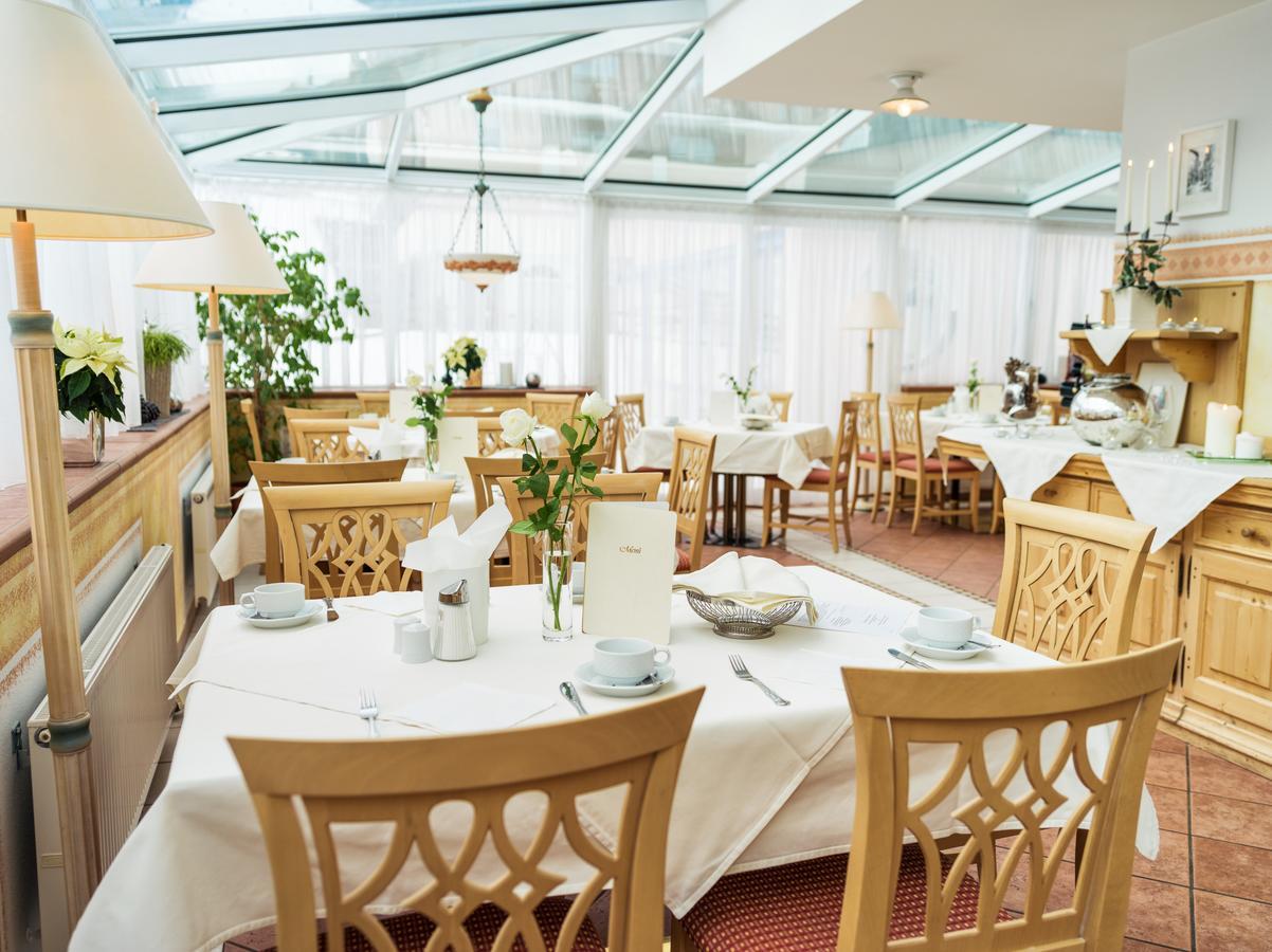 Hotel Vierjahreszeiten Flachau Esterno foto