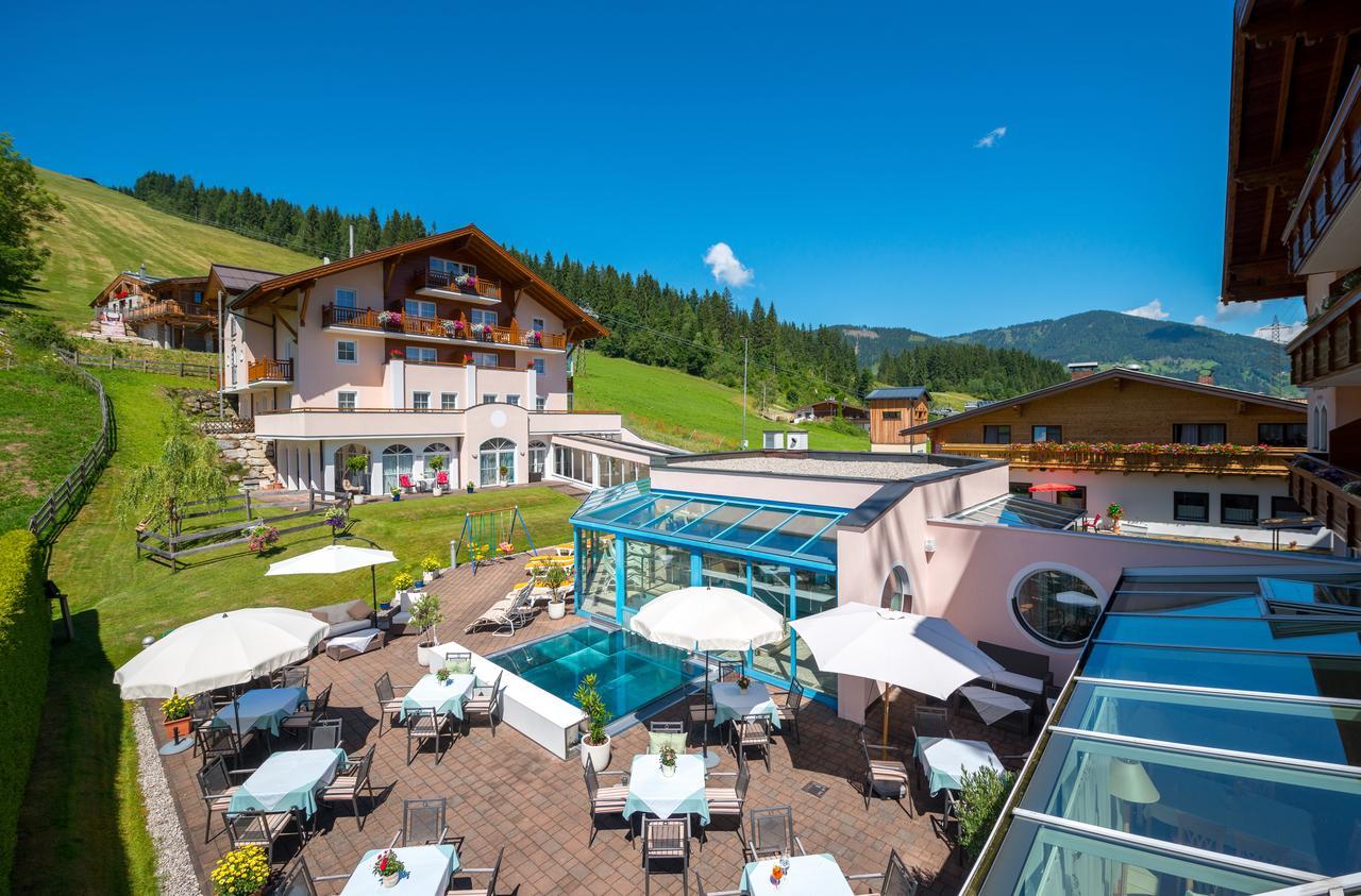Hotel Vierjahreszeiten Flachau Esterno foto