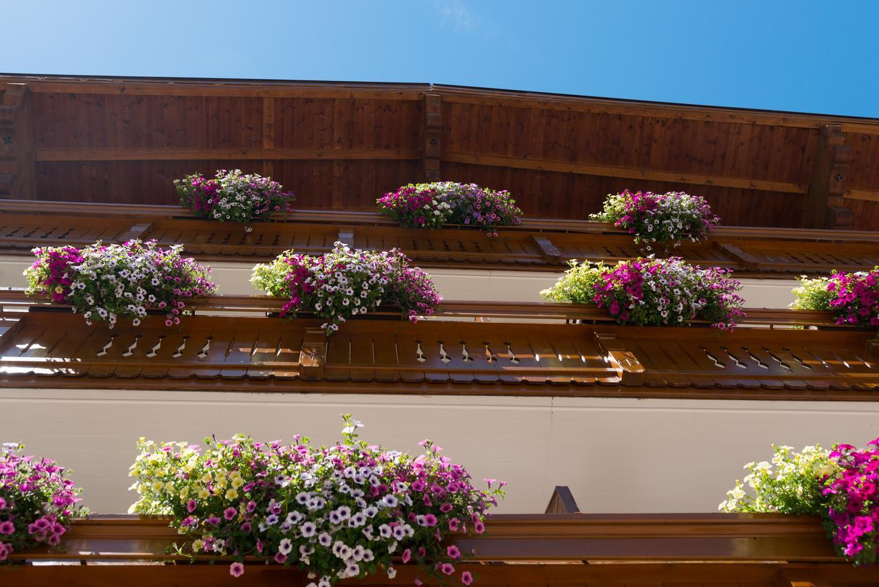 Hotel Vierjahreszeiten Flachau Esterno foto
